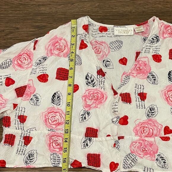 Vintage Victoria’s Secret Gold Label Cropped Silk Top White Pink Red Size Large - Picture 9 of 10